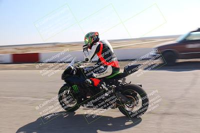 media/Nov-03-2025-Lets Ride (Mon) [[4d74c1c4d3]]/B Group/Grid/